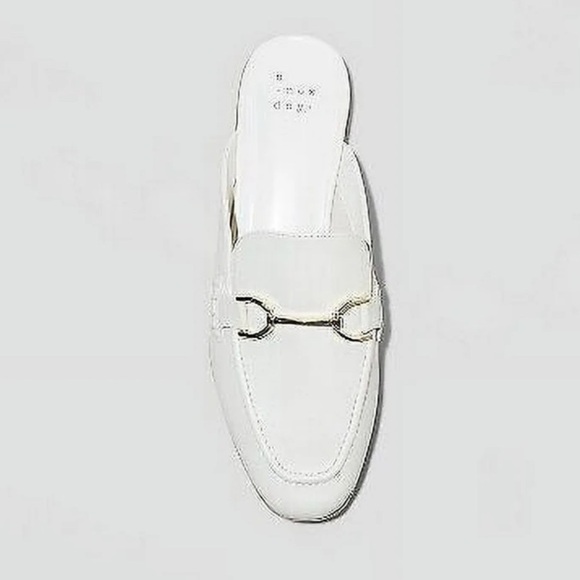 A new day Women's Sandy Mule Flats - White 8.5 NEW - Picture 1 of 8